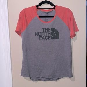 North Face Women’s Tee Size L